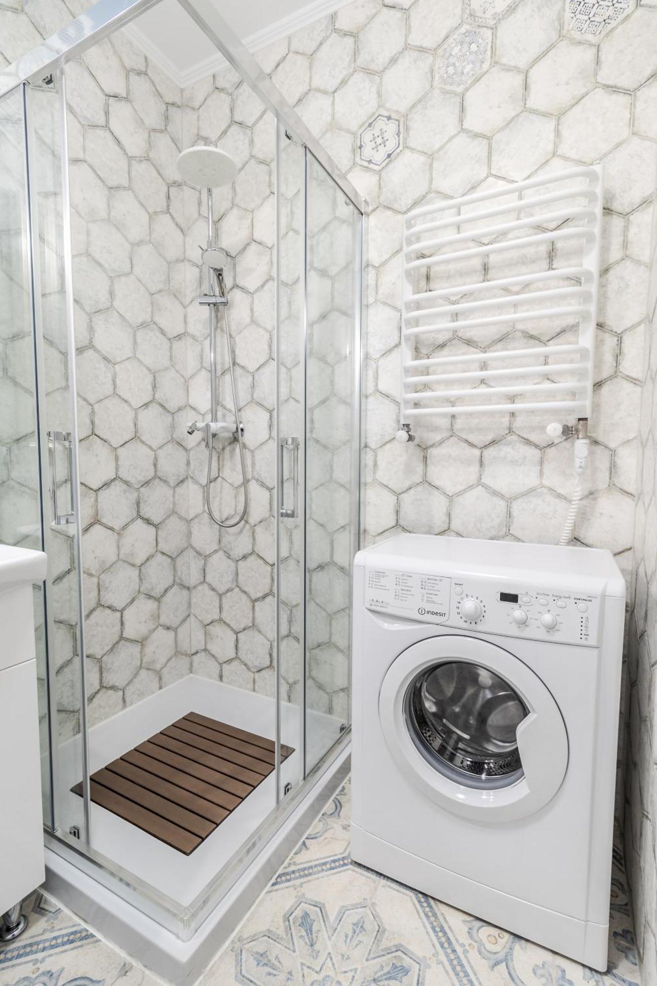 לבוב Inshiapartments On Hazova Str 4 מראה חיצוני תמונה
